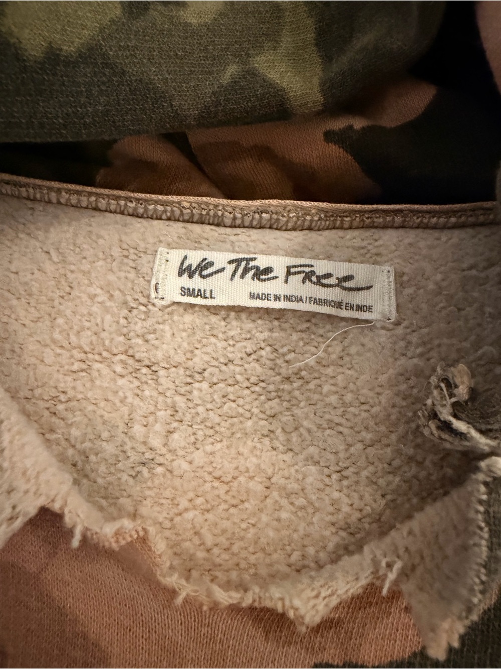 We The Free It’s A Vibe Hoodie camo and floral distressed oversized EUC  Sz S - Picture 2 of 2